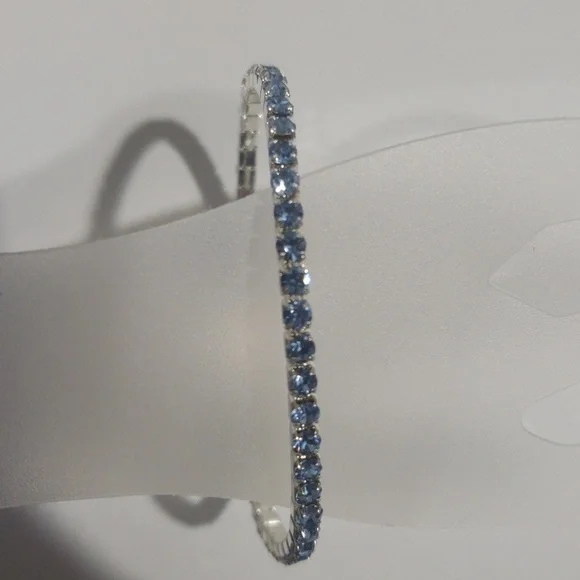 Elegant Silver tone Blue Color Stones Stretchy Bracelet Women's Fashion Jewelry - Picture 4 of 6
